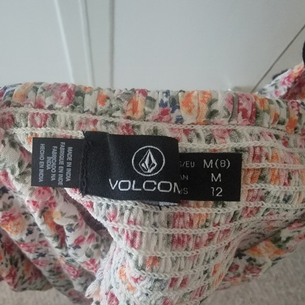 Volcom Top - Picture 3 of 4